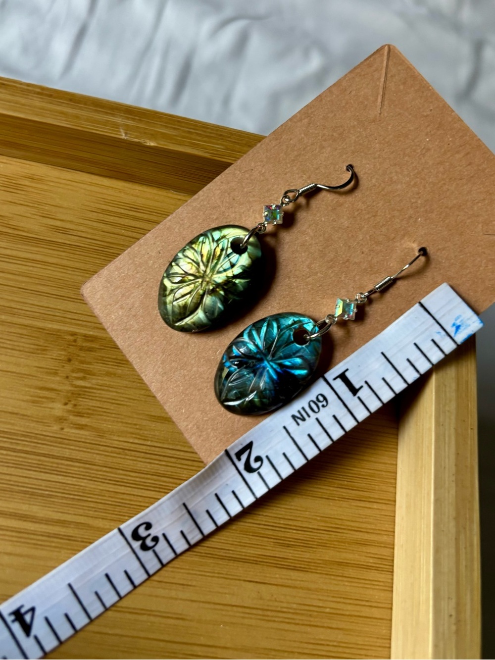 Carved labradorite earrings. - Picture 11 of 11
